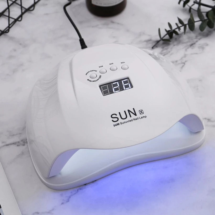 Lámpara de Uñas 48W Portátil – Secado Rápido y Acabado Profesional en Casa