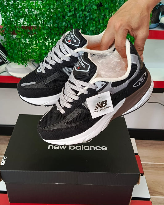 New Balance 990: Estilo Clásico y Comodidad Superior
