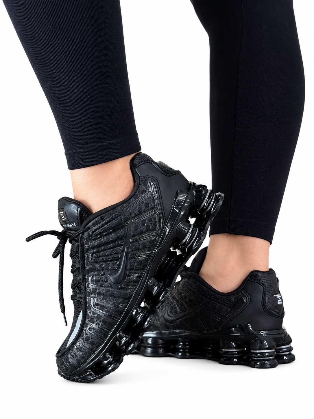 Tenis Nike Raptor Shock – Estilo Deportivo, Comodidad y Potencia en Cada Paso